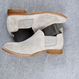 G.H. Bass & Co. Women's Brooke Ankle Bootie 6M women's shoes